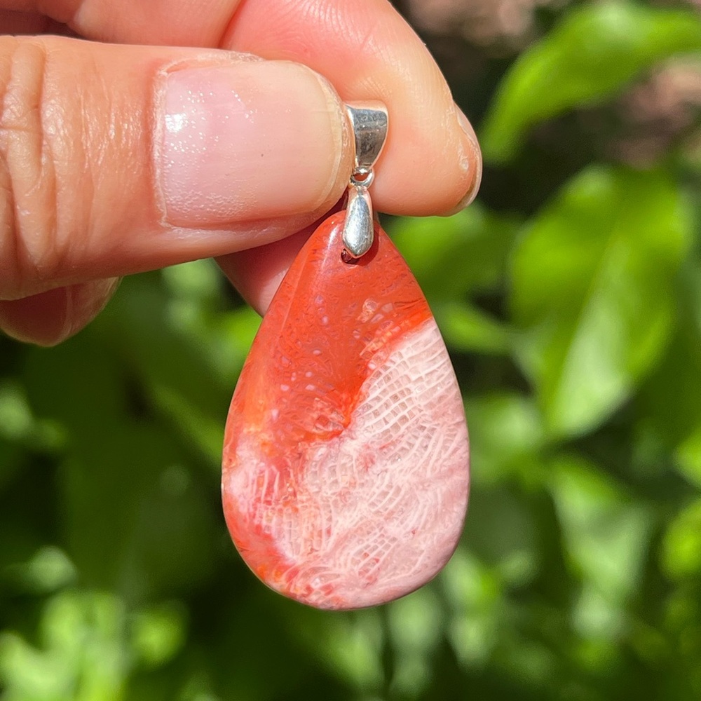 Sterling silver 925 stamped dainty red coral jade pendant 2258